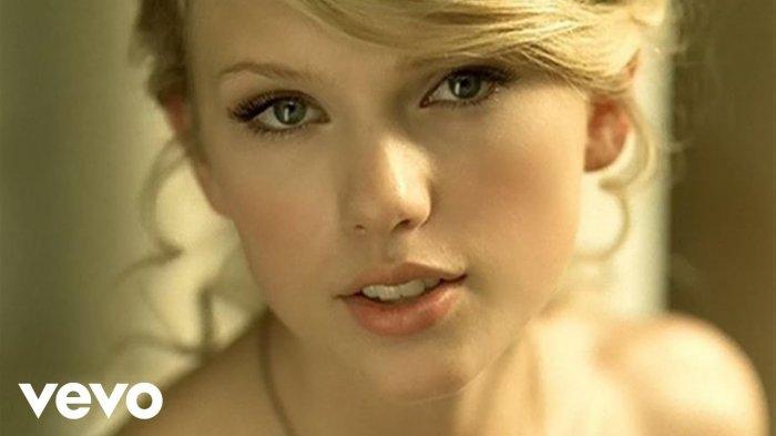 Cara Bikin Bingkai Profil Taylor Swift di TikTok yang Lagi Viral
